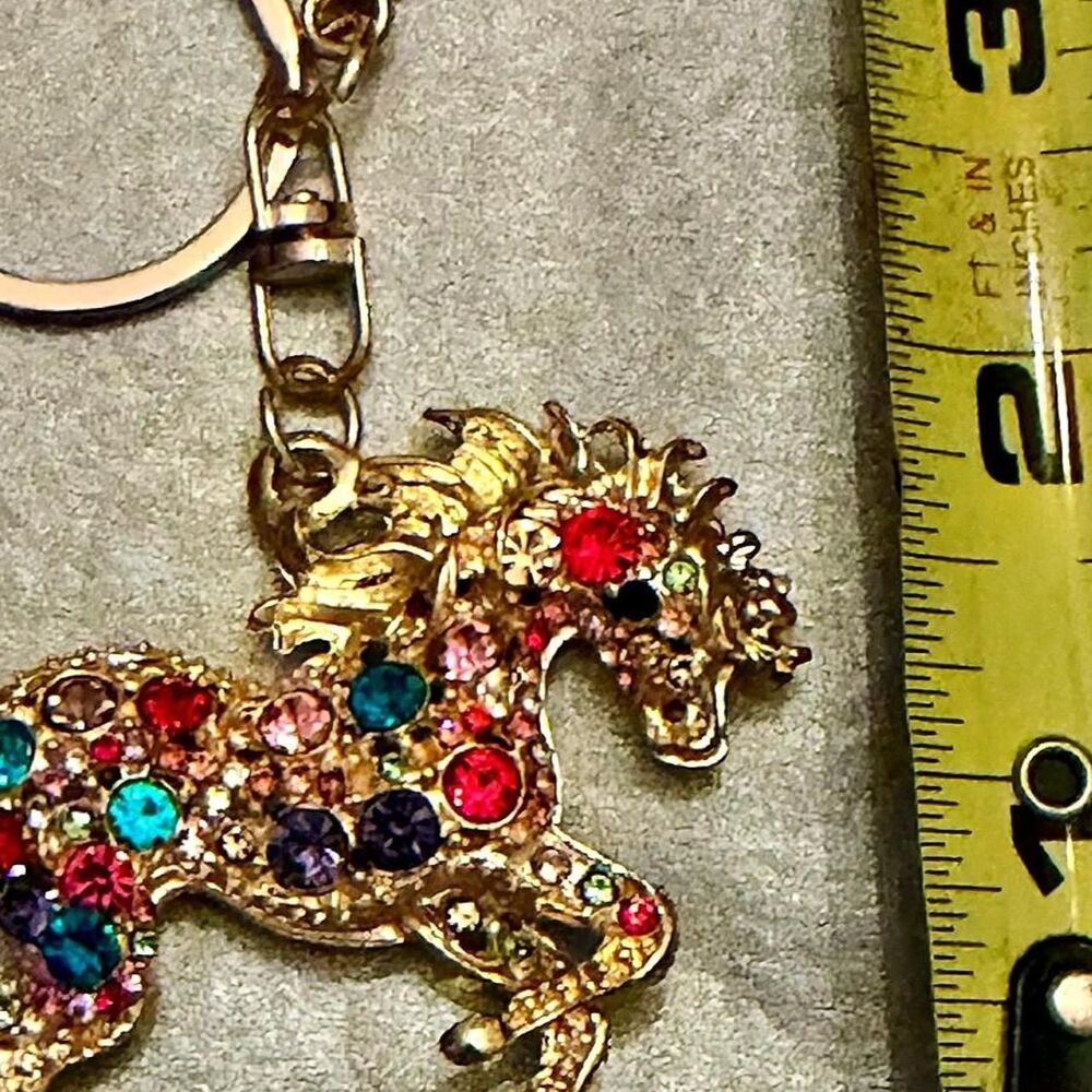 Women's multi Accessory - Picture 3 of 3